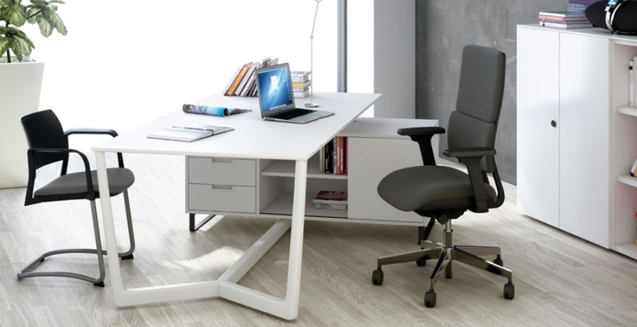 Faites de votre bureau de direction un environnement confortable grâce au fauteuil de direction CYRIL